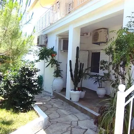Aleka's House Nikiana
