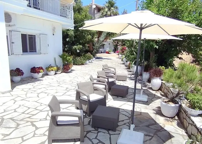 Aleka's House Πανσιόν 3*