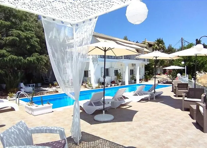 Πανσιόν Aleka's House Νικιάνα