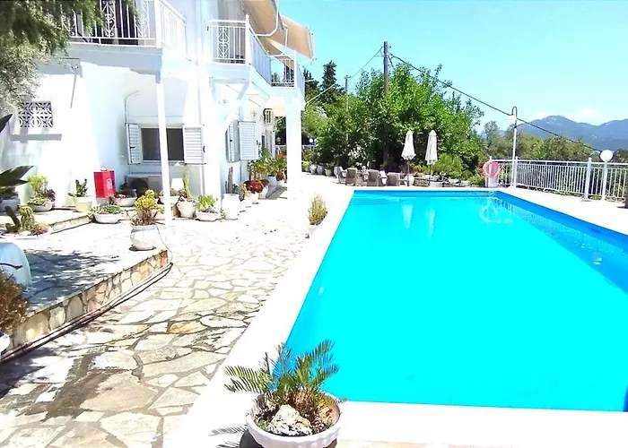 Πανσιόν Aleka's House Νικιάνα