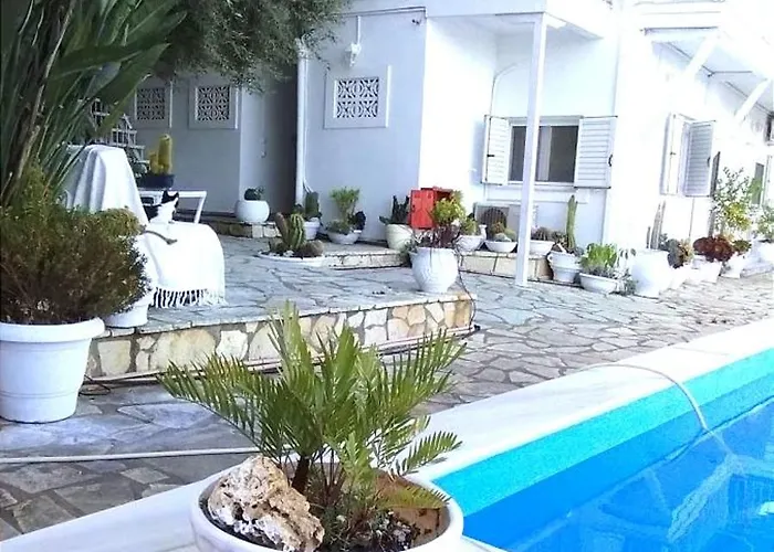 Aleka's House 3* Νικιάνα